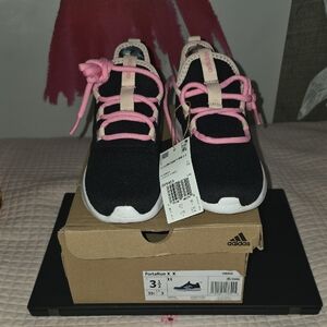 NWT Adidas Kids Sneakers - Black and Pink Size.3.5